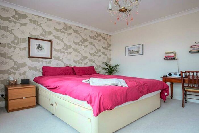 2 Bedroom Flat To Rent In Ferme Park Road, Crouch End, N8