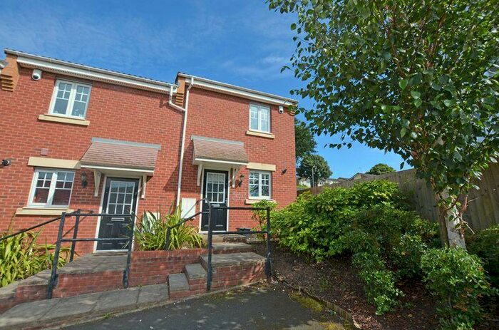 2 Bedroom End Of Terrace House To Rent In Hamilton Street, Oldbury, B68