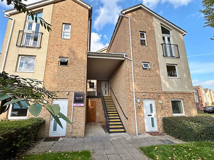 2 Bedroom Semi-Detached House For Sale In Holmes Lane, Selby, YO8