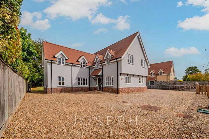 5 Bedroom Detached House For Sale In The Street, Chattisham, IP8