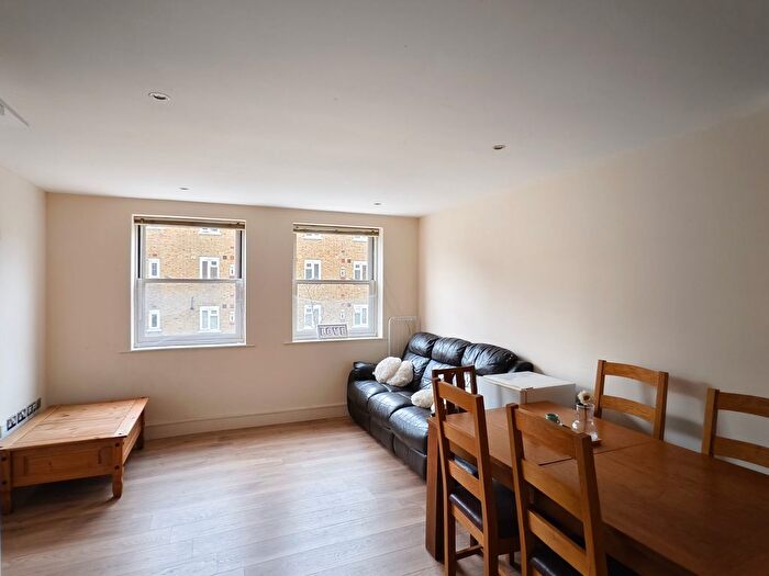 2 Bedroom Flat To Rent In Ashburnham Place, London, SE10