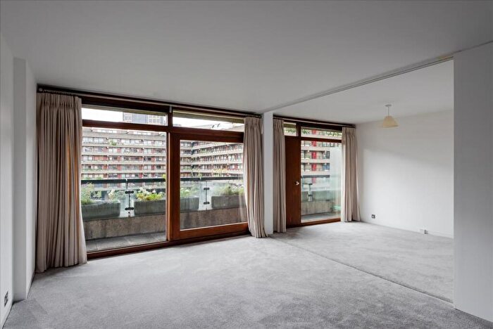 1 Bedroom Apartment To Rent In Defoe House, Barbican, London, EC2Y