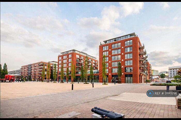 1 Bedroom Flat To Rent In Woolwich Arsenal D L R Station, London, SE18