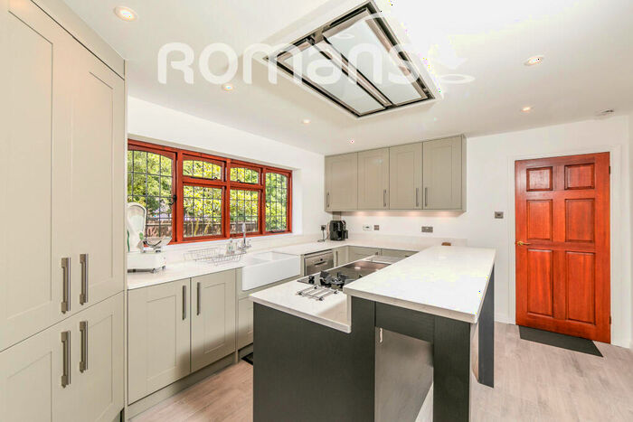 5 Bedroom Detached House To Rent In Kerris Way, Lower Earley, RG6