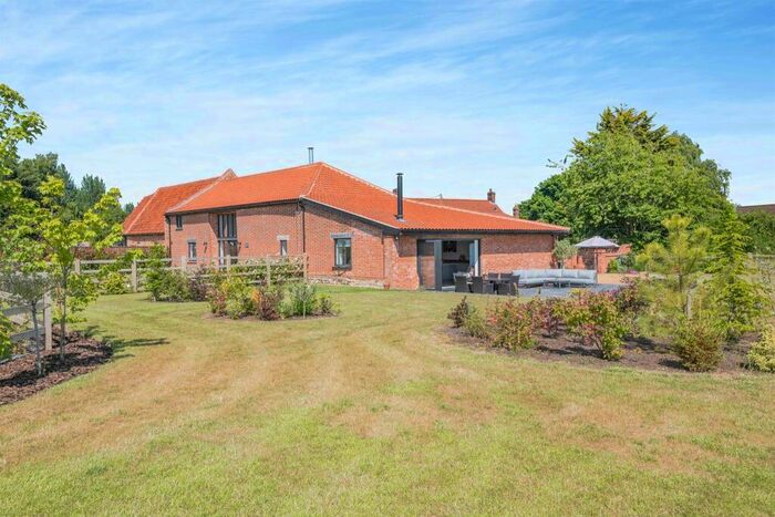3 Bedroom Barn Conversion For Sale In School Road, Neatishead, Norwich, NR12