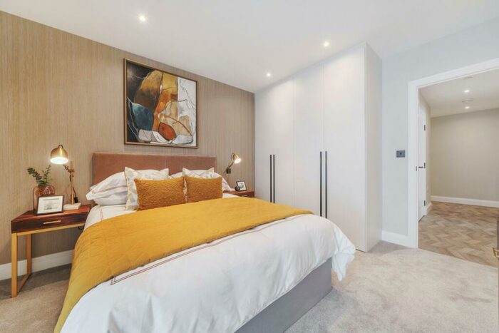 2 Bedroom Flat To Rent In Station Road Sidcup, DA15