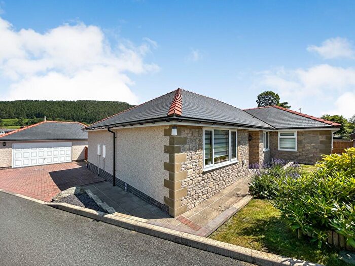 3 Bedroom Detached Bungalow For Sale In Rhos Helyg, Llandrillo, LL21