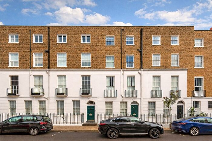 2 Bedroom Flat For Sale In Upper Montagu Street, Marylebone, London, W1H