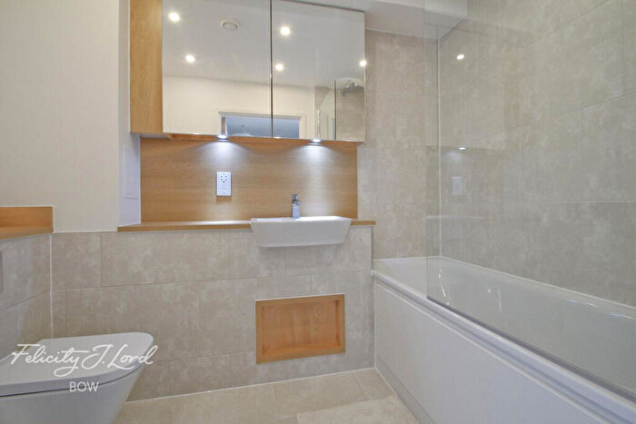 1 Bedroom Apartment For Sale In Jefferson Plaza, London, E3