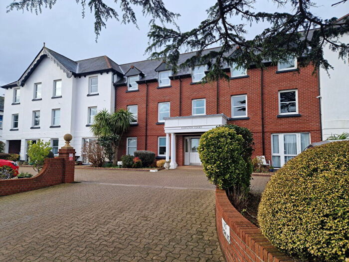 1 Bedroom Flat For Sale In Hamilton Court, Salterton Road, Exmouth, EX8