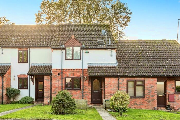 3 Bedroom Terraced House For Sale In Tyndale Place, Wheatley, Oxford, OX33