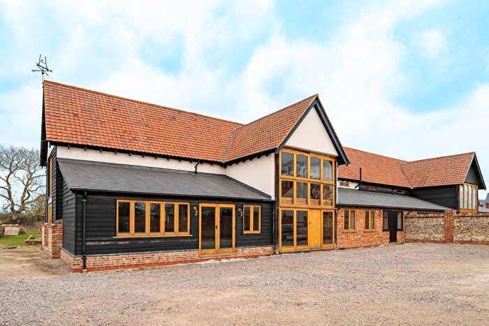 5 Bedroom Barn Conversion For Sale In Mill Lane, Cressing, Braintree, CM77