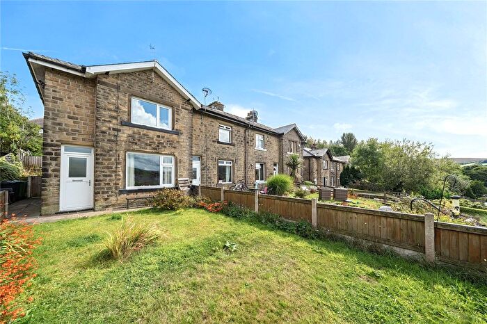 2 Bedroom End Of Terrace House For Sale In Woods Avenue, Marsden, Huddersfield, West Yorkshire, HD7