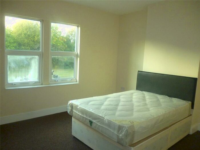 2 Bedroom Apartment To Rent In Pershore Road, Selly Park, Birmingham, B29