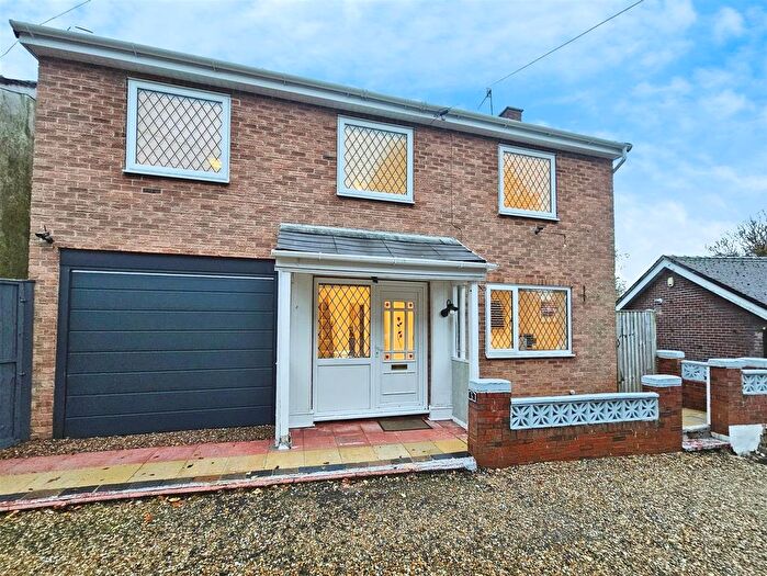 3 Bedroom Detached House For Sale In Silver Street, Stoke-On-Trent, ST6