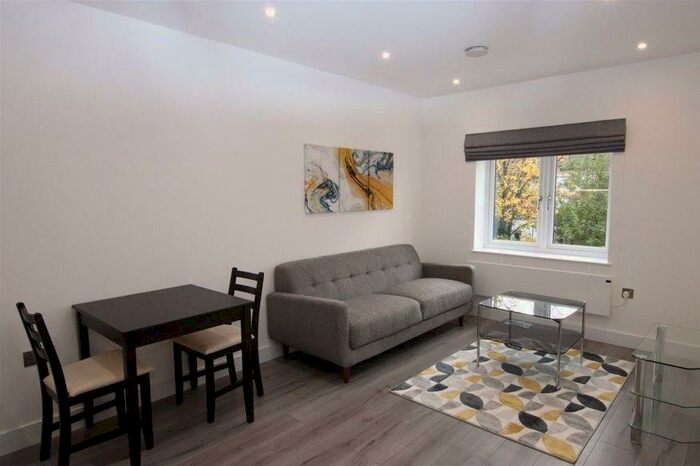 1 Bedroom Flat To Rent In Wesley Gate, Queens Road, Reading, RG1