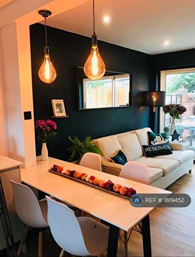 5 Bedroom Semi-Detached House To Rent In Headcorn Drive, Canterbury, CT2