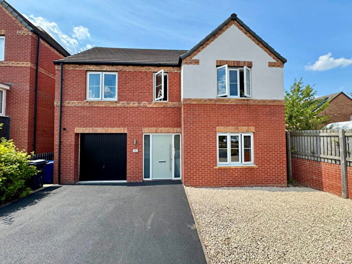 4 Bedroom Detached House For Sale In Putter Close, Mapplewell, Barnsley, S75