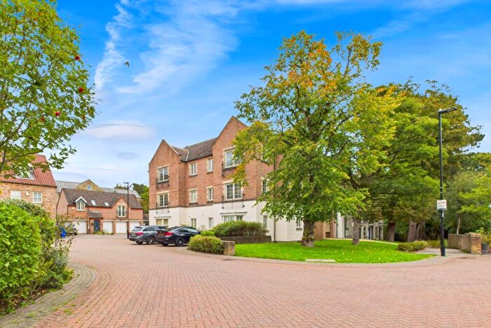 1 Bedroom Apartment For Sale In The Spinney, Dore, S17