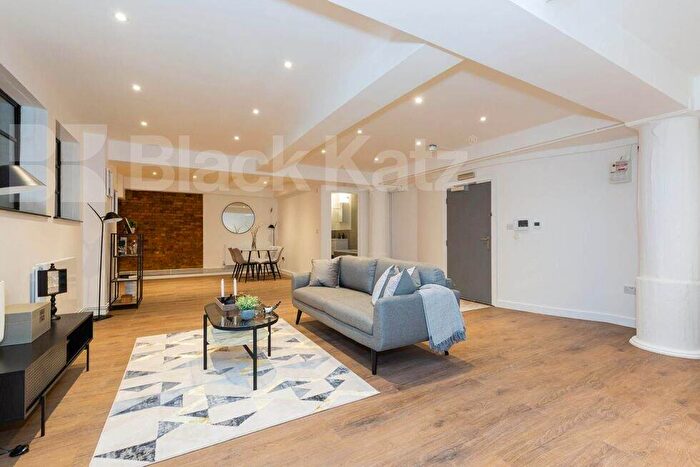 Flat To Rent In Springfield House Lofts - Tyssen Street, Dalston, E8