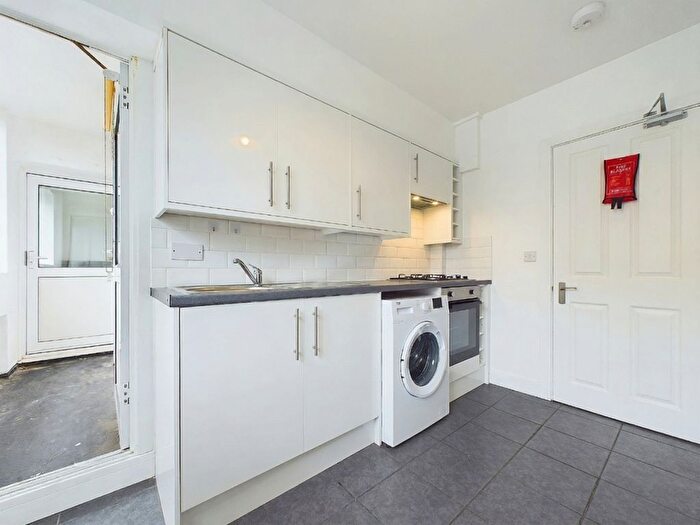 4 Bedroom Flat To Rent In Osnaburgh Street, Robert Street, Ucl, Lse, Regents Park, Regents Park, Camden, Euston, London, NW1
