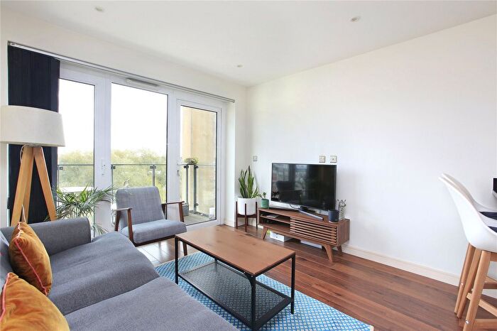 1 Bedroom Flat To Rent In Severn House, Enterprise Way, SW18