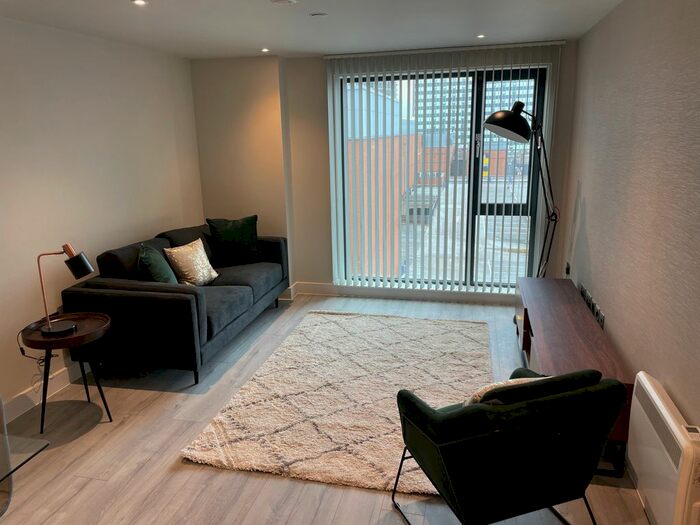 2 Bedroom Flat To Rent In Broad Street, Birmingham, B15