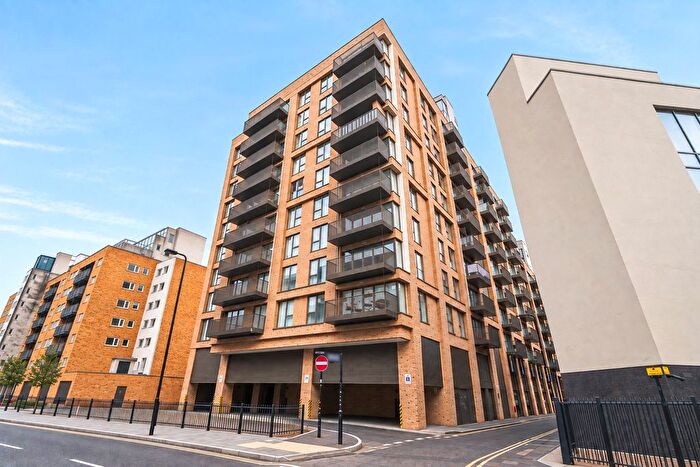 2 Bedroom Flat For Sale In Brownlow Road, London, W13