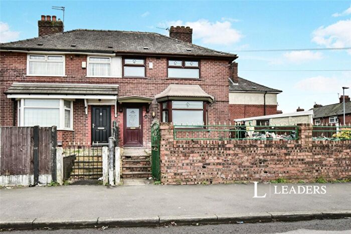 3 Bedroom Semi Detached House To Rent In Ten Acres Lane, Manchester, Greater Manchester, M40