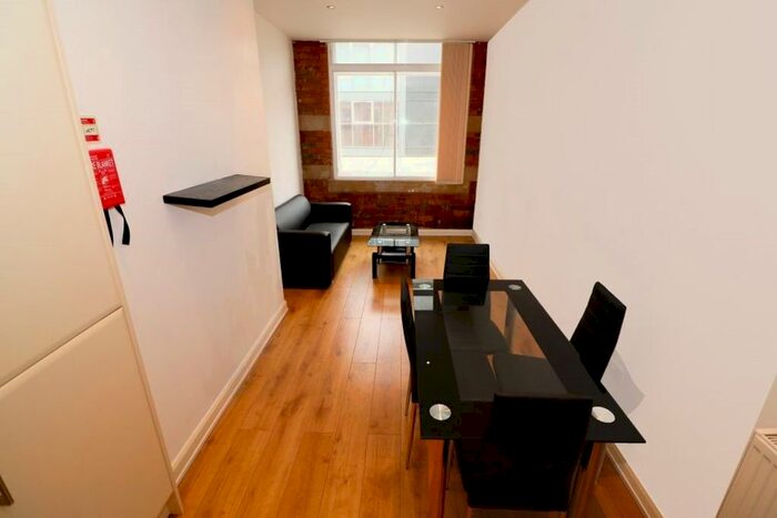 2 Bedroom Flat To Rent In Bed, Bath, City Centre, Duplex Apartment, BD1