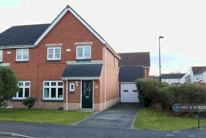 3 Bedroom Semi-Detached House To Rent In West Farm Wynd, Newcastle Upon Tyne, NE12
