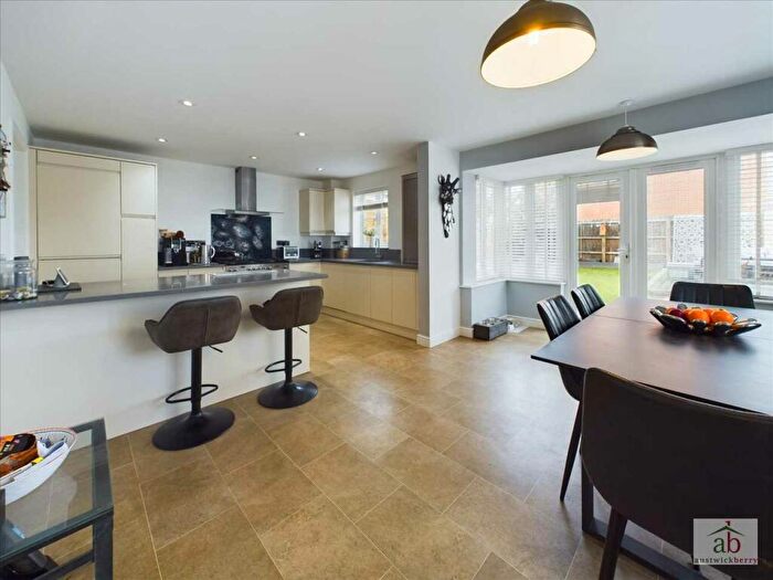 5 Bedroom Detached House For Sale In Bull Drive, Kesgrave, IP5