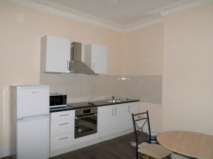 Studio To Rent In Manor Road, Twickenham, TW2