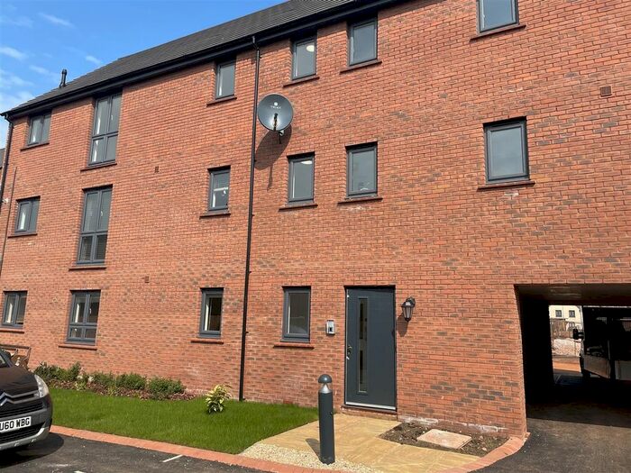 2 Bedroom Flat To Rent In Mustoe Rd, Frenchay Gardens, Bristol, BS16