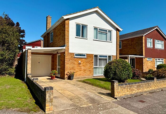 3 Bedroom Detached House For Sale In St. Helens Road, Alverstoke, Gosport, PO12