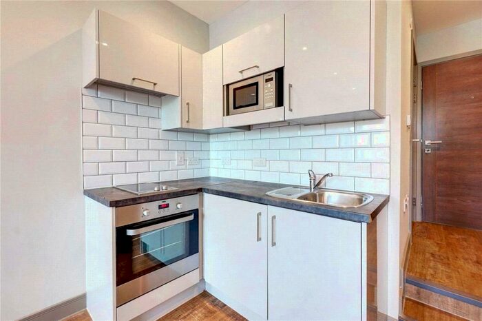 Apartment To Rent In Brenchley House, - Week Street, Maidstone, Kent, ME14