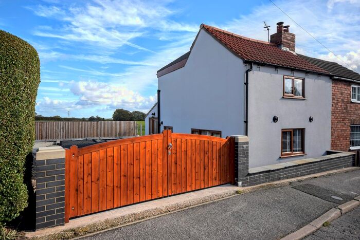 2 Bedroom Semi-Detached House For Sale In White Pit Way, Swaby, LN13