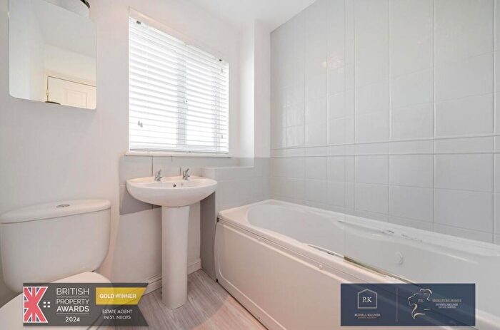 3 Bedroom End Of Terrace House For Sale In Chapman Way, Eynesbury, St. Neots, PE19