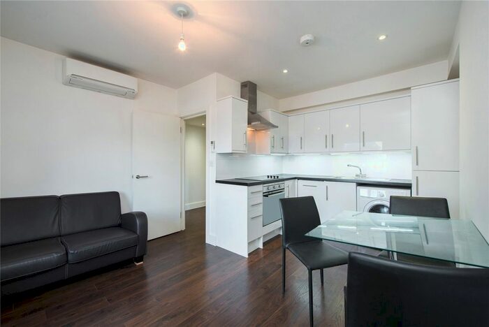 1 Bedroom Flat To Rent In Bethnal Green Road, Bethnal Green, E2