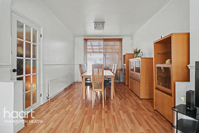 3 Bedroom Terraced House For Sale In Limpsfield Avenue, Thornton Heath, CR7