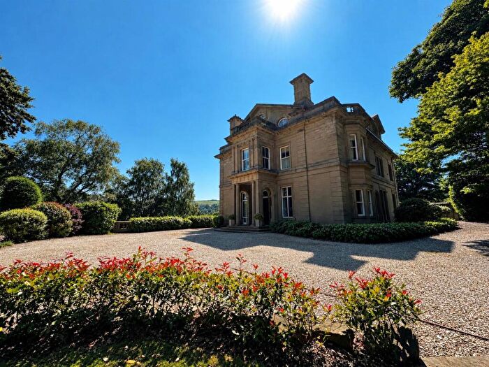 2 Bedroom Apartment To Rent In Holywell Hall, Holywell Green, Halifax, HX4