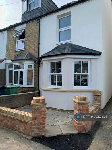 3 Bedroom Semi-Detached House To Rent In Howard Street, Oxford, OX4