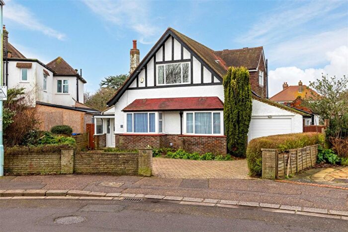 4 Bedroom Chalet For Sale In Hythe Road, Worthing, BN11