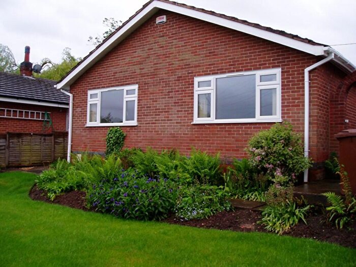 2 Bedroom Detached Bungalow To Rent In Greenacres, Bretby Lane, DE15