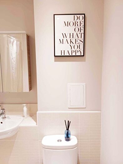 1 Bedroom Flat To Rent In Wandle Road, Croydon, CR0