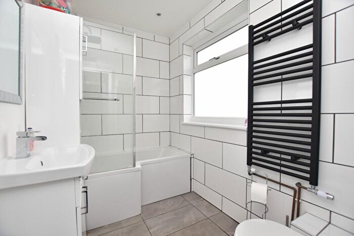 3 Bedroom End Terrace House For Sale In The Green, Lydd, TN29