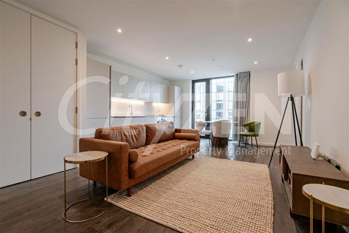 2 Bedroom Flat To Rent In Block B, Marlstone Avenue, Salford, M3