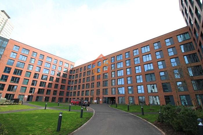 2 Bedroom Flat To Rent In The Axium, Windmill Street, Birmingham, B1