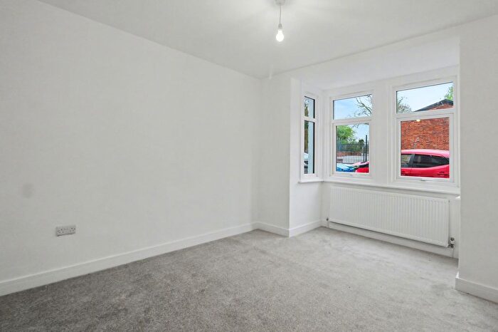 4 Bedroom Terraced House For Sale In York Road, Aldershot, GU11