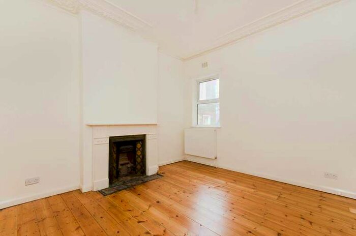 2 Bedroom Flat To Rent In Minet Avenue, Harlesden, NW10